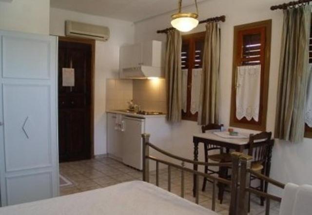 Pleoussa Studio And Apartments Bandar Skopelos Luaran gambar
