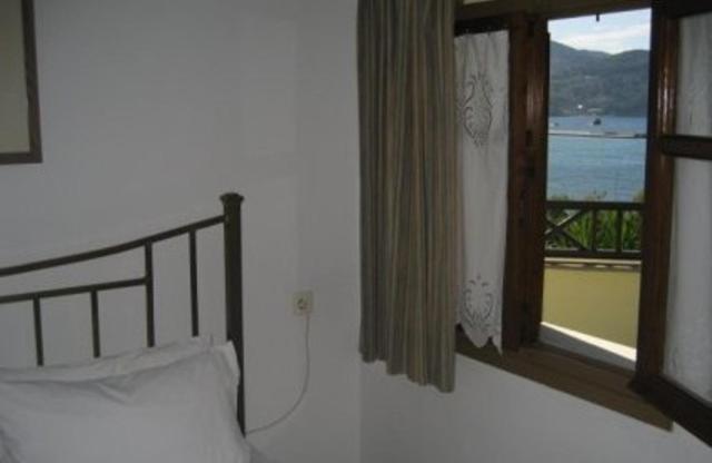 Pleoussa Studio And Apartments Bandar Skopelos Luaran gambar