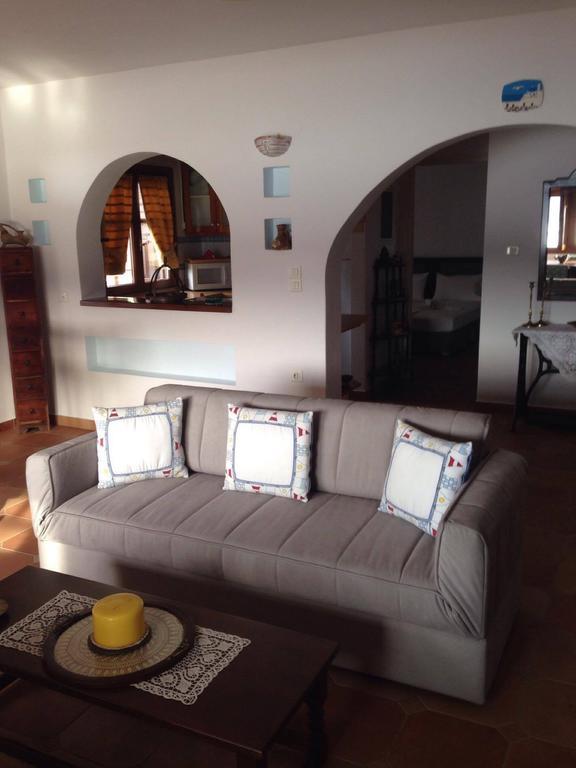 Pleoussa Studio And Apartments Bandar Skopelos Luaran gambar