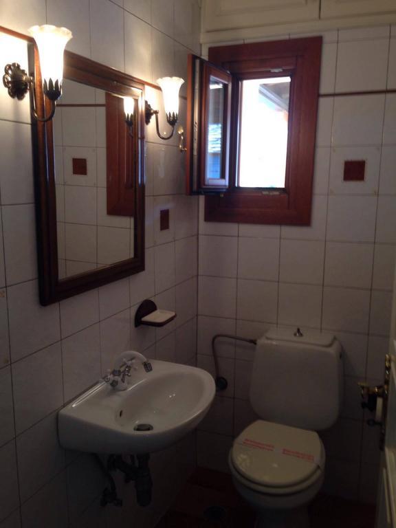 Pleoussa Studio And Apartments Bandar Skopelos Luaran gambar