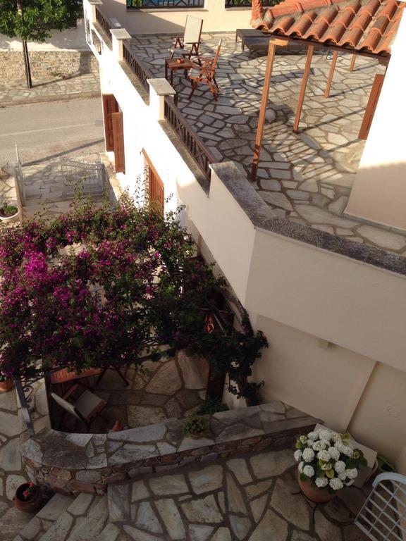 Pleoussa Studio And Apartments Bandar Skopelos Luaran gambar