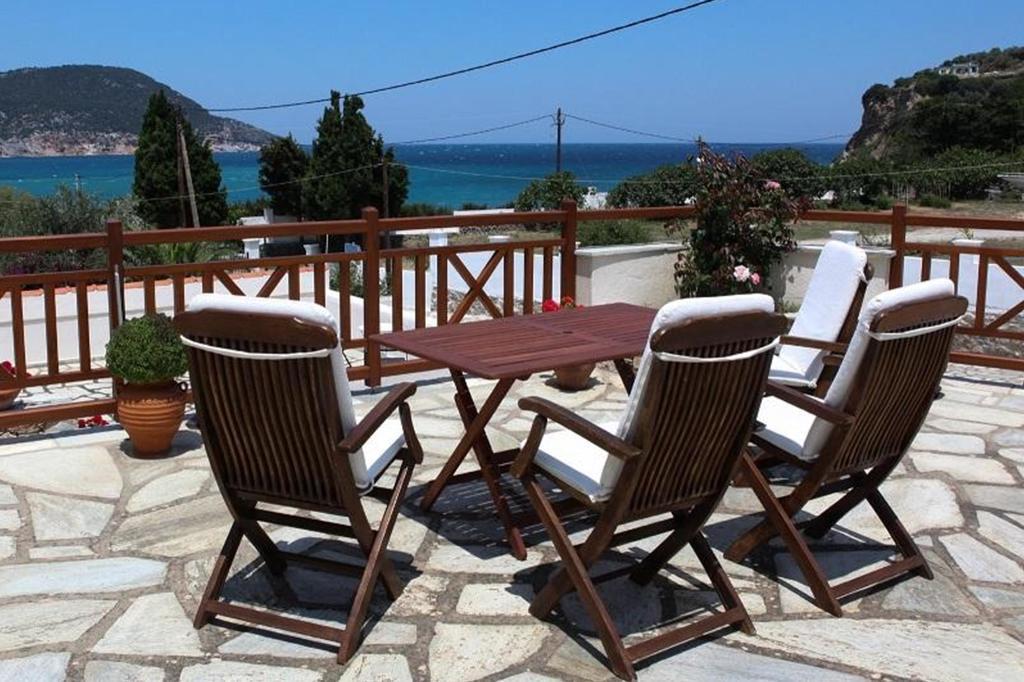 Pleoussa Studio And Apartments Bandar Skopelos Luaran gambar