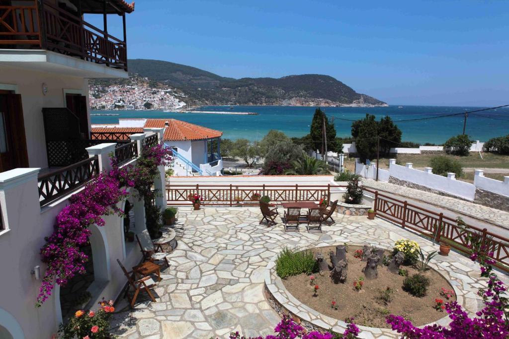 Pleoussa Studio And Apartments Bandar Skopelos Luaran gambar