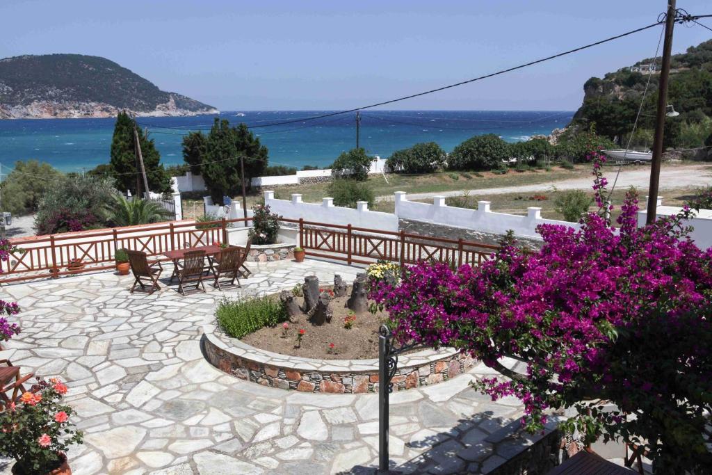 Pleoussa Studio And Apartments Bandar Skopelos Luaran gambar