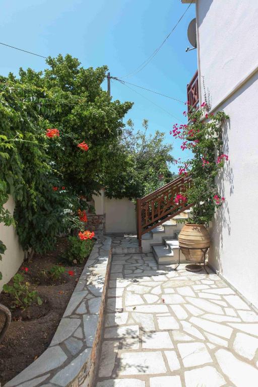 Pleoussa Studio And Apartments Bandar Skopelos Luaran gambar