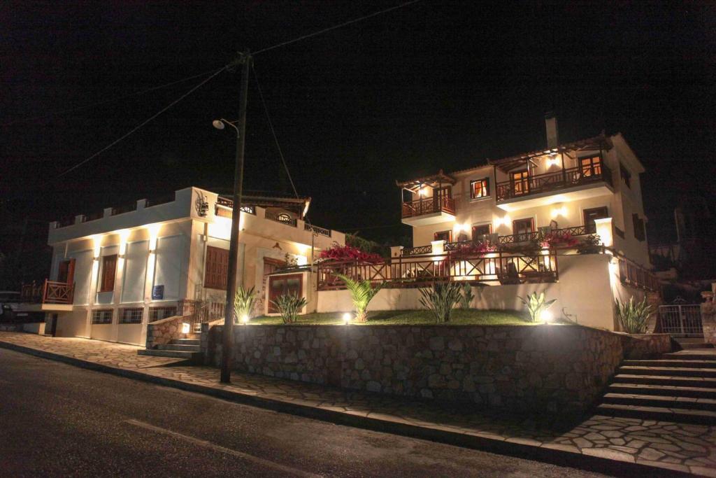 Pleoussa Studio And Apartments Bandar Skopelos Luaran gambar